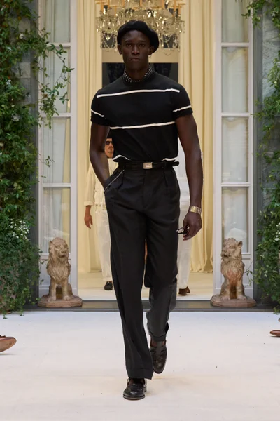 Look 28